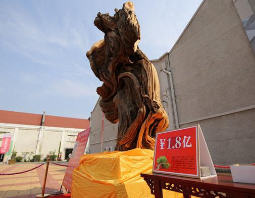 史上最贵的木雕龙标价9.38亿,还有哪些天价文玩你不曾见过?