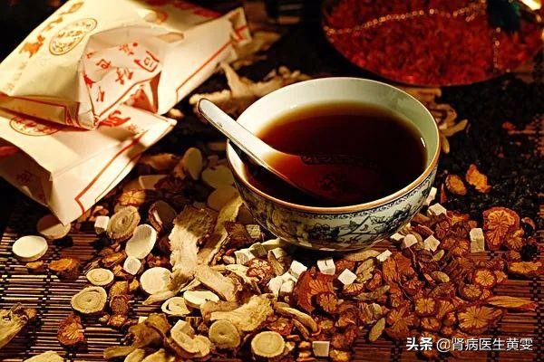 肾病出现问题如何快速治疗,肾病尿液颜色异常常用药