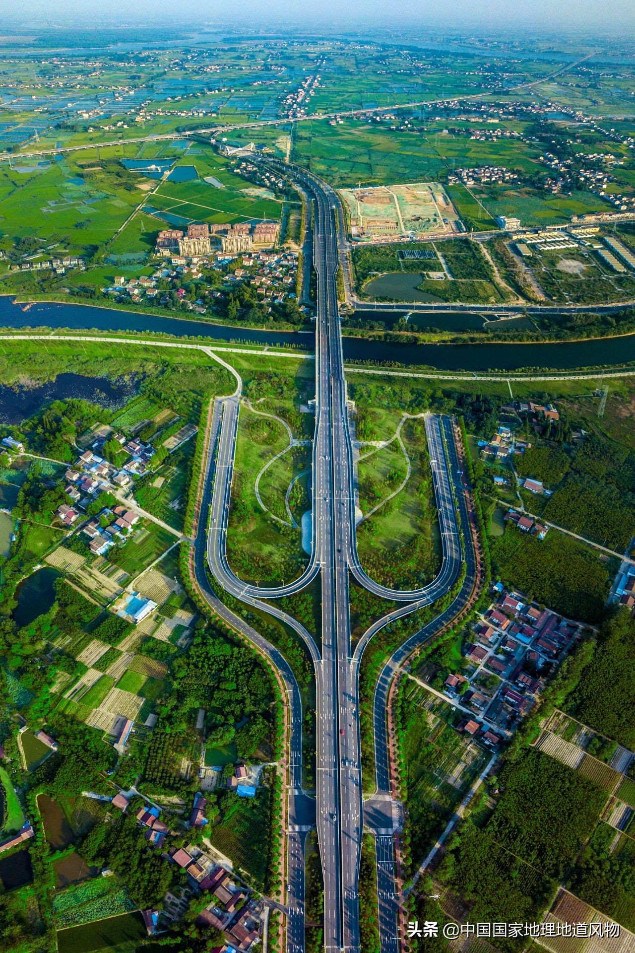 陶渊明笔下的武陵源是张家界吗,常德桃花源陶渊明笔下仙境