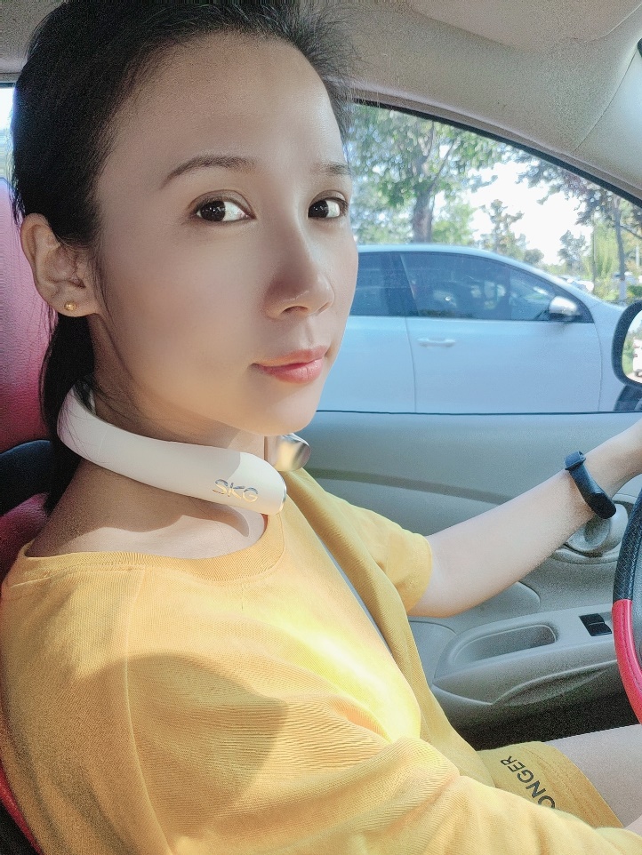 SKG颈椎按摩仪K5二代尊贵款,skgk5颈椎按摩仪测评