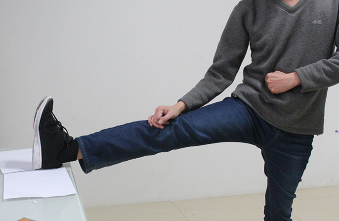 膀胱经腰痛如何疏通,拉伸膀胱经缓解坐骨神经