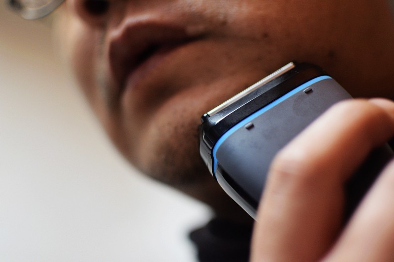 须眉往复式剃须刀多少钱 (须眉往复式剃须刀剃不干净)