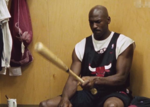 工作狂、满嘴脏话、不拿队友当人，你愿意与这样的乔丹共事吗？