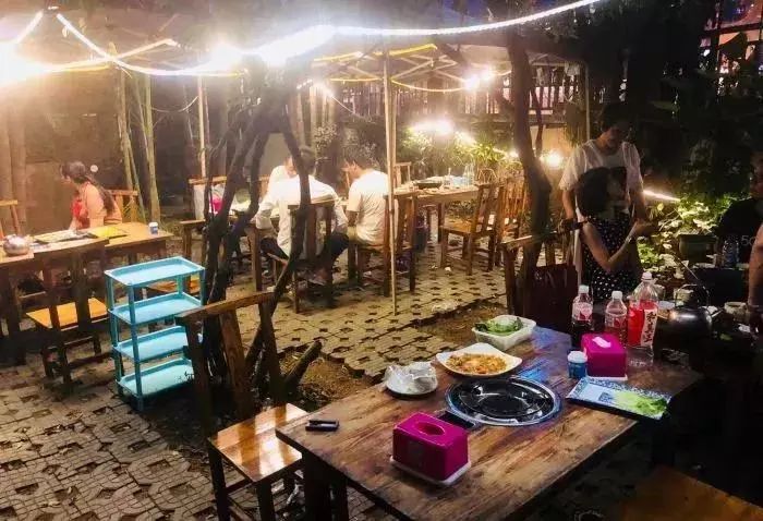 南宁最好吃的田螺煲,南宁田螺鸭脚煲