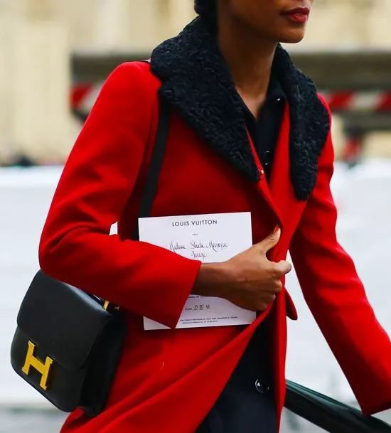 十款永不过时的包百搭,十大必买经典款包包图片及价格