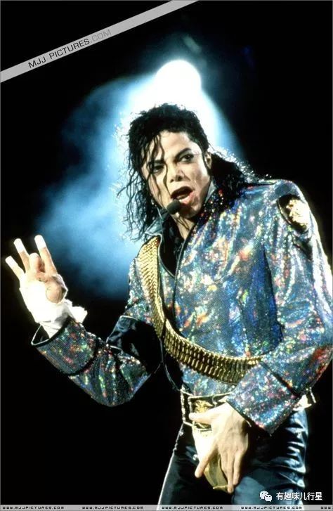 音乐会现场致敬michaeljackson,michaeljackson最经典演唱会