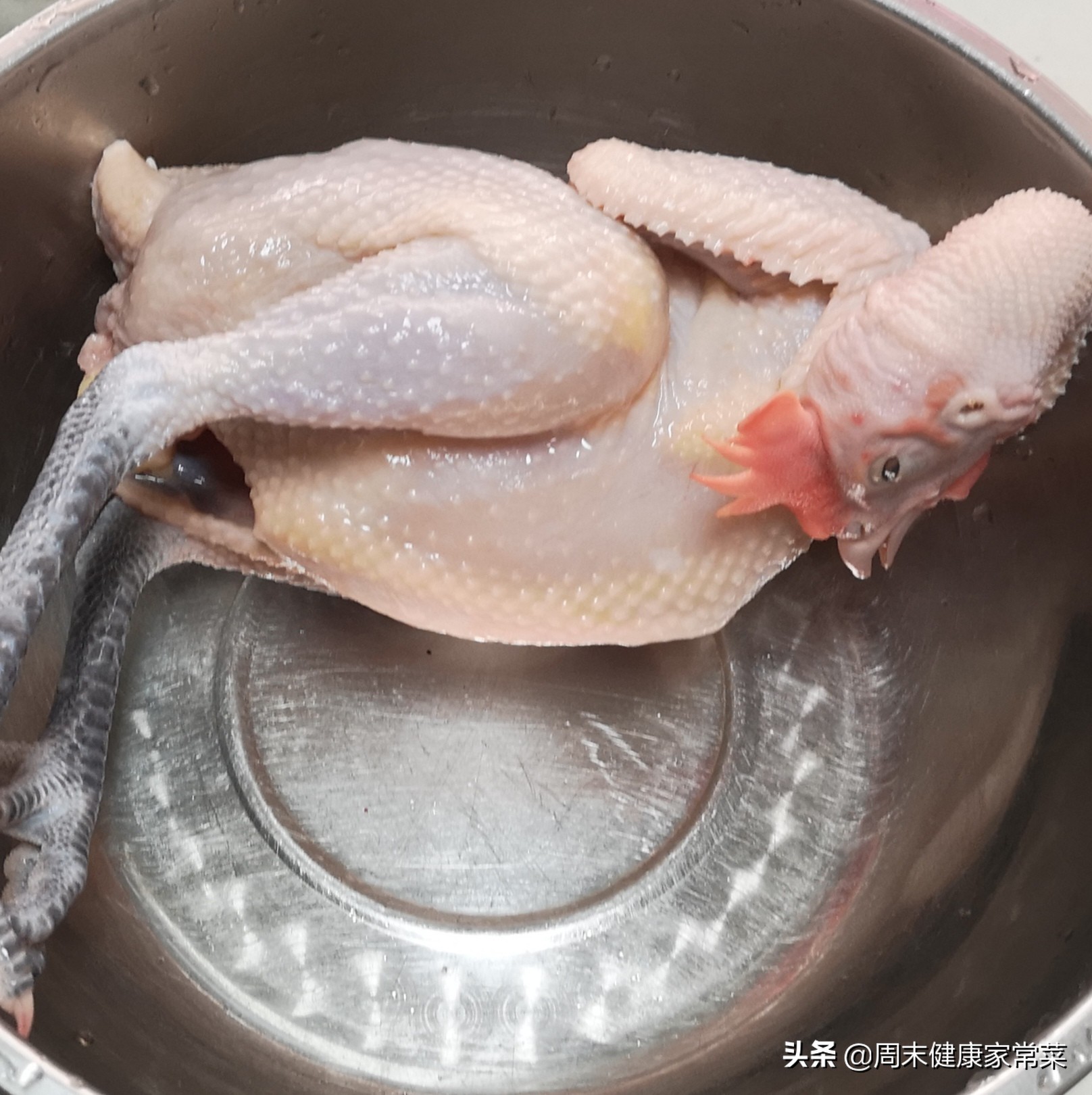 怎么把一只鸡完全脱骨,整只鸡如何完整脱骨