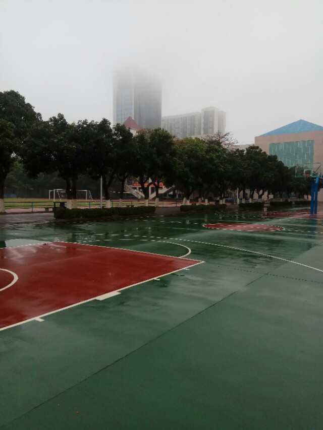 岭南的回南天,岭南雾天回南天