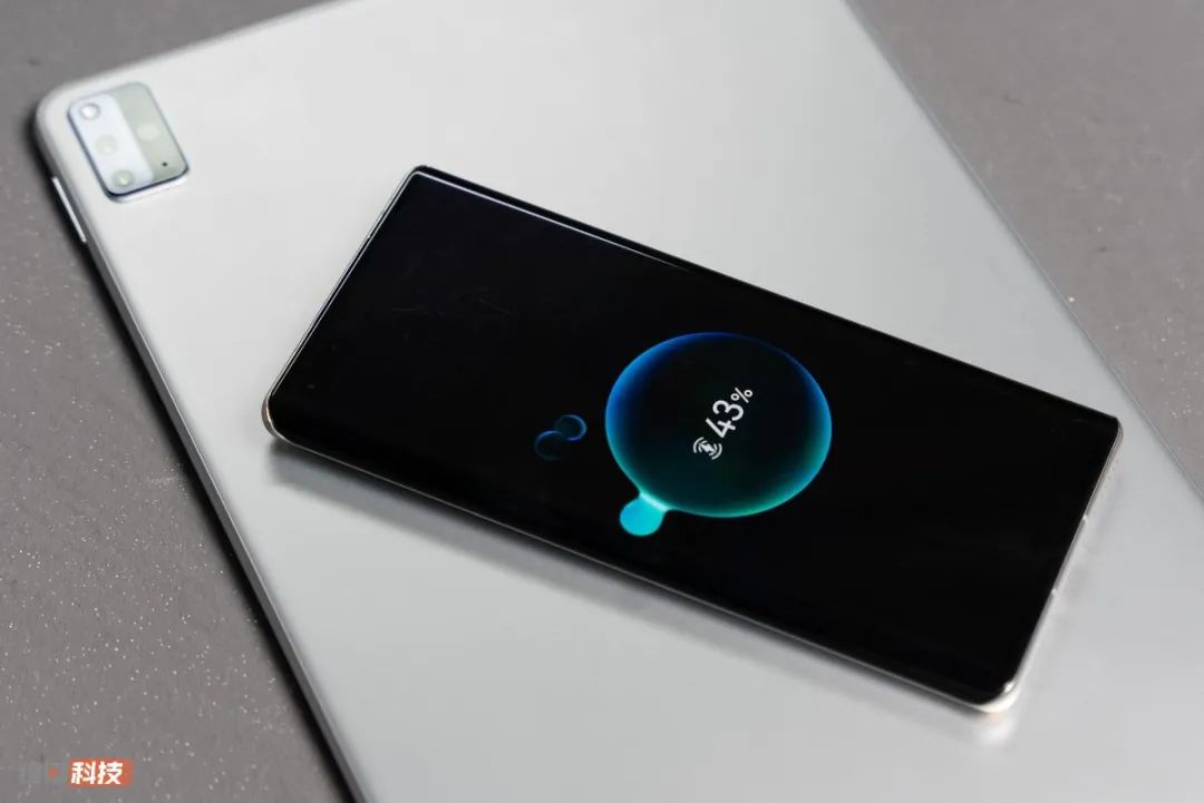 华为鸿蒙系统平板和ipad哪个好用,鸿蒙平板和ipad