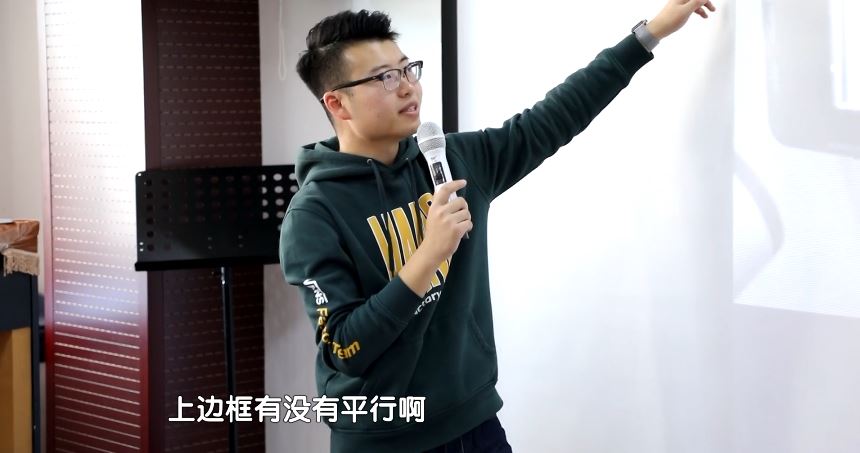 你的父母会用智能手机吗,你的爸妈会用手机吗