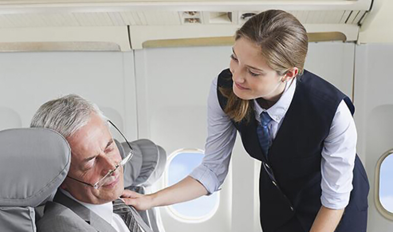 飞机上遇到晕机旅客该怎么处理,飞机上晕机难受怎么缓解