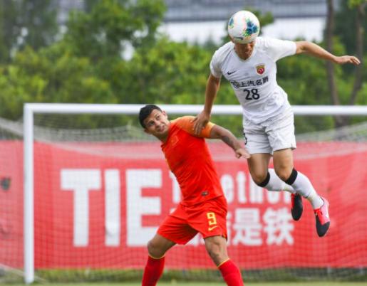 中国男足大胜关岛队,中国男足连进4球拿下开门红