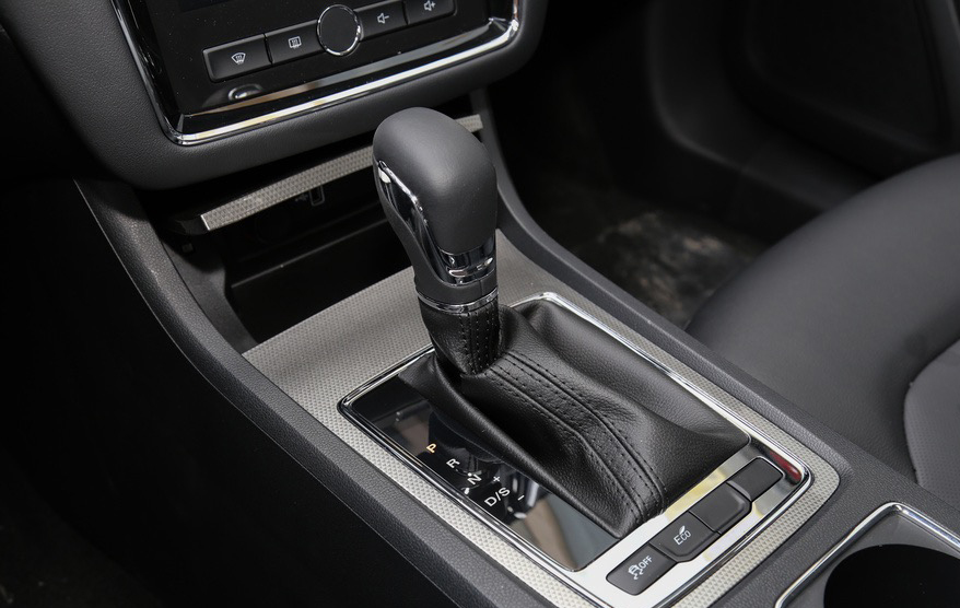 朗逸2万元左右,荣威i6和朗逸