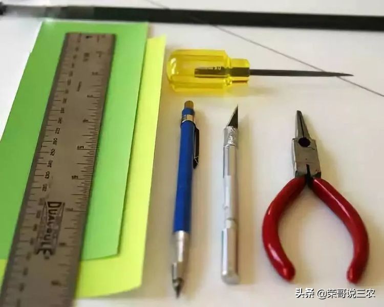 正月十五闹花灯欢乐喜庆过元宵,元宵节的灯笼和花灯怎么做