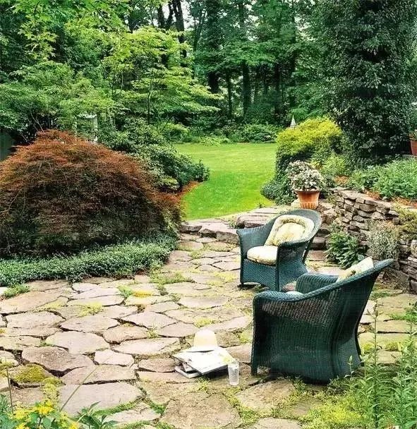 庭院花园石材地板铺设效果,私家庭院最流行的4大铺装方式