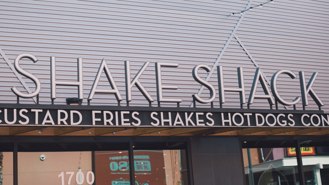 美国奥特莱斯购物买什么便宜,美国购物中国购物