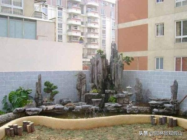 庭院假山鱼池施工步骤,简单的假山鱼池制作方法