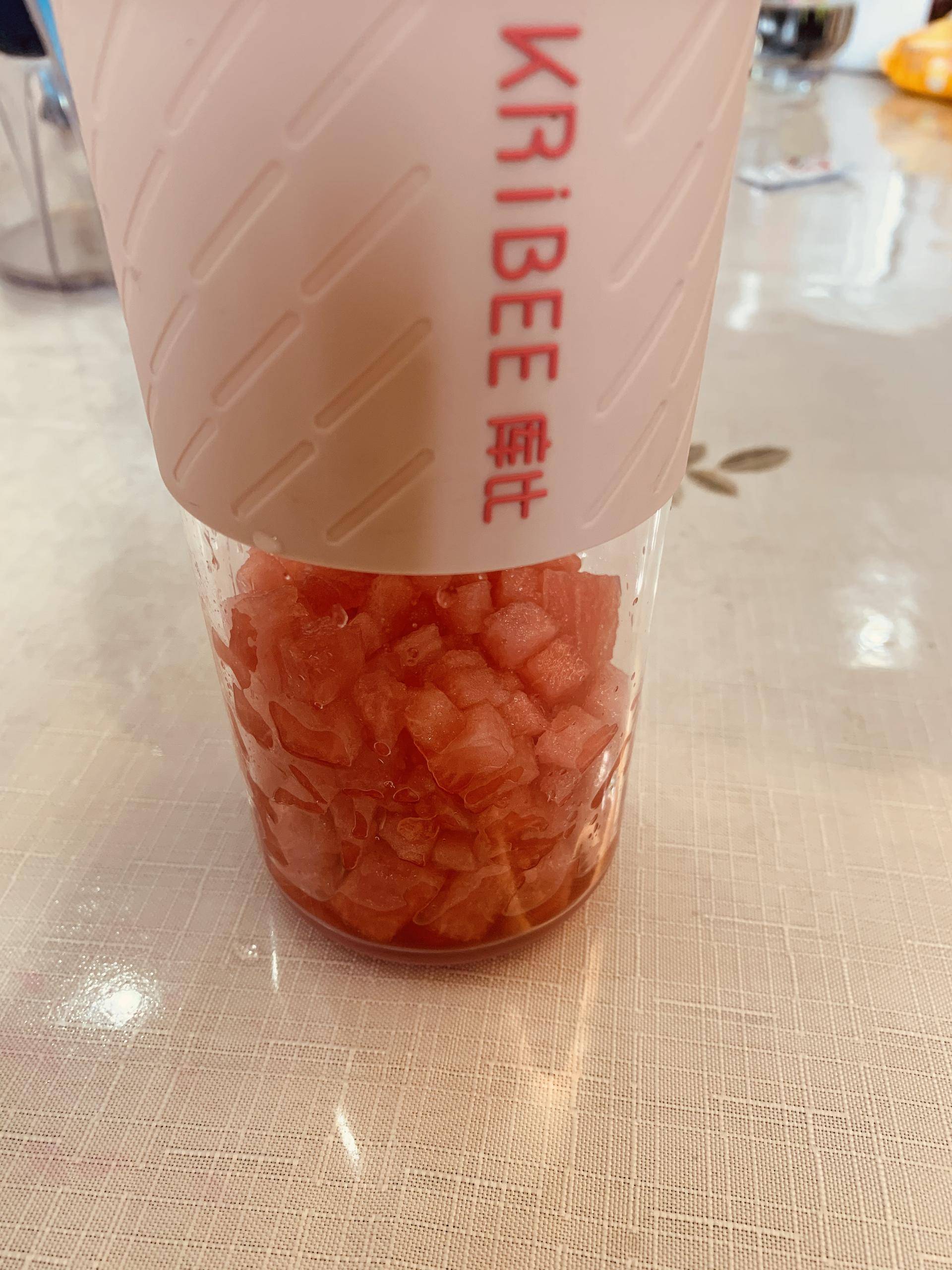 美美的夏日，美美的果汁，美美的你——库比便携果汁杯简评