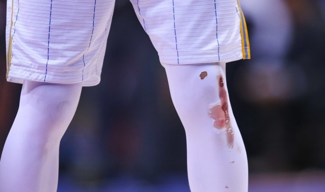 林书豪突破被恶意犯规,为啥林书豪被恶意犯规这么多