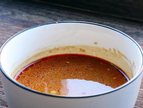 热干面调芝麻酱放盐吗,热干面芝麻酱和调汁