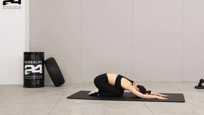 大腿粗是胖还是假胯宽？六个动作搞定，瘦下来超简单