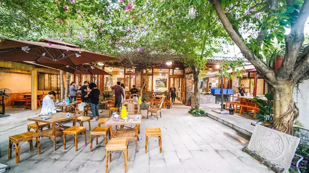 从钢管厂五区晃到莲花新区