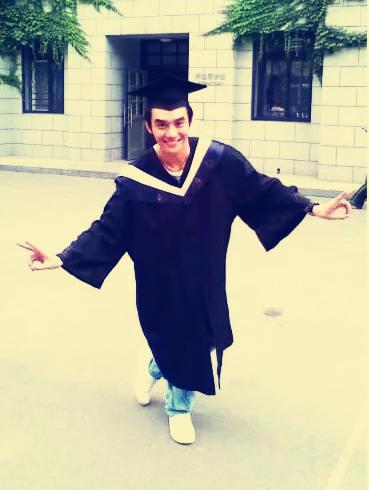 王凯武汉捐款,王凯的事迹