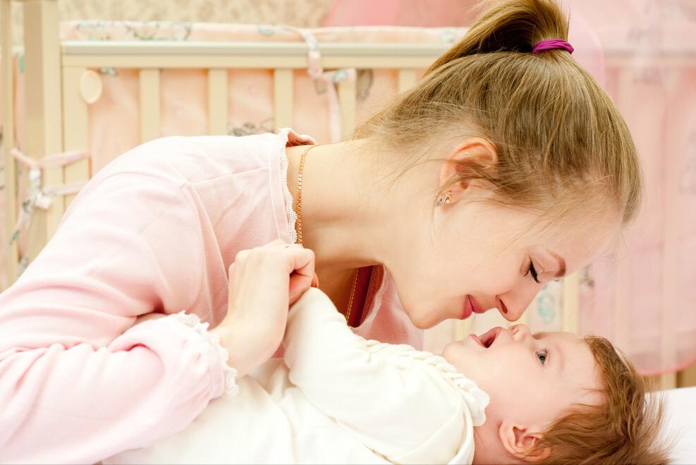 拍奶嗝的正确方法时间,宝宝拍嗝顺奶正确方法