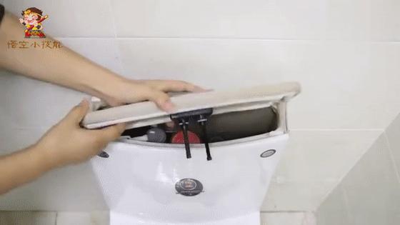 马桶水量小只能冲一次,马桶小冲水键按下去一箱水没了