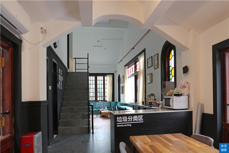 广州荔湾湖公园藏着一个可以睡觉的书店，这家书店再造一个乌托邦