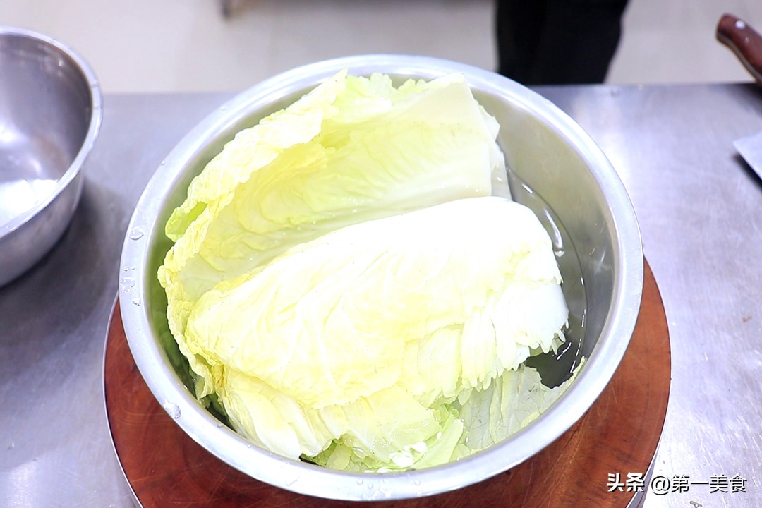 中国航天员的饮食vs外国人伙食,航天员的一日三餐是怎么安排的