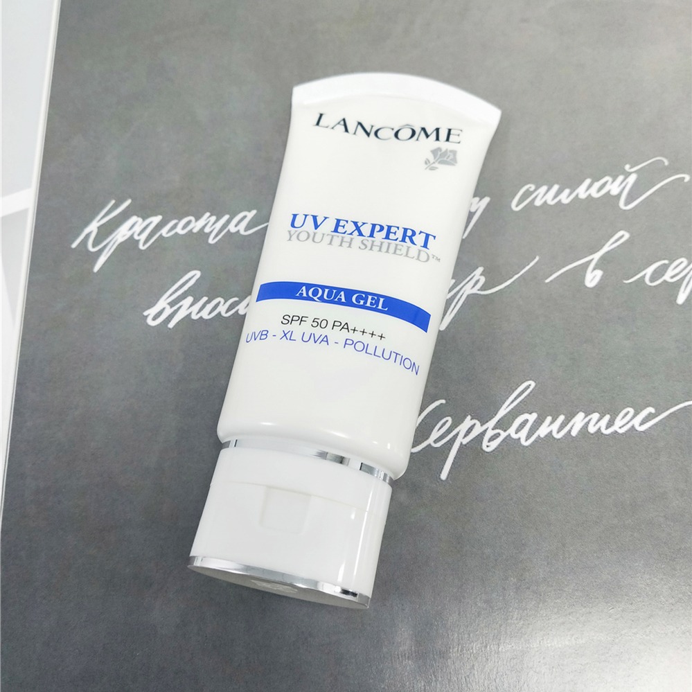 兰蔻小白瓶防晒霜效果怎样 (兰蔻小白管防晒霜是物理防晒吗)