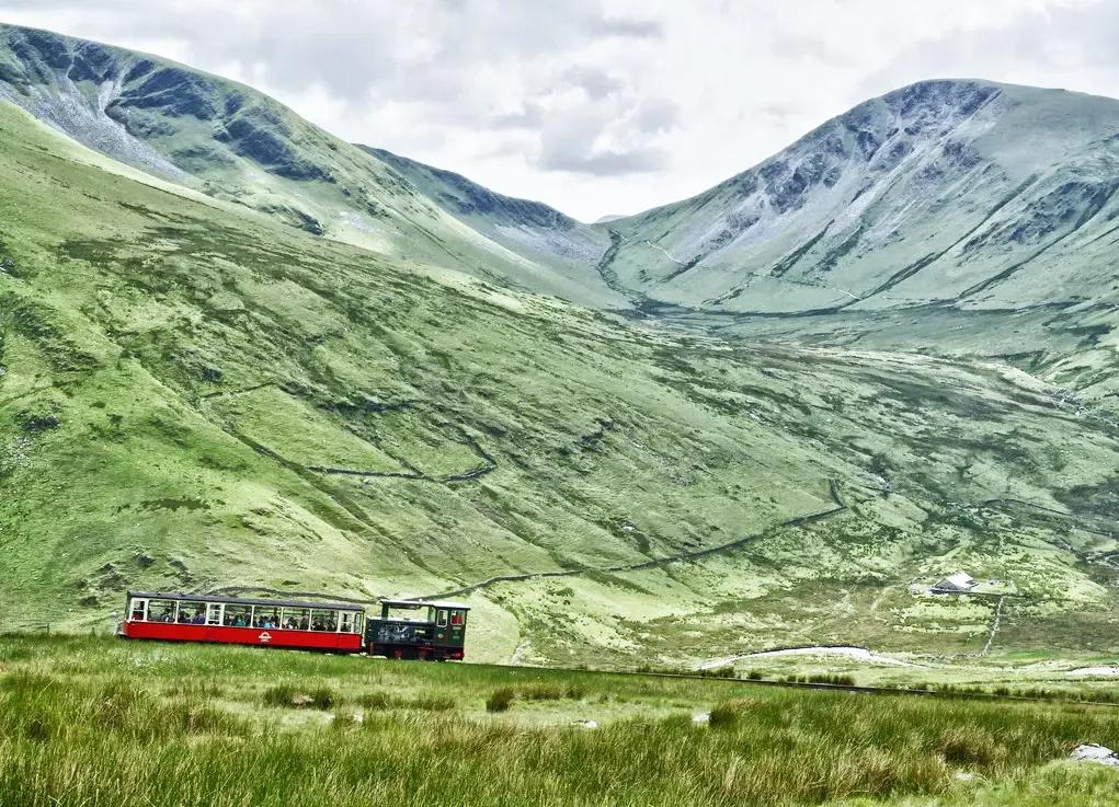 恬静乡村,摇滚乐调,古城烟雨……这里有你不知道的多面英伦
