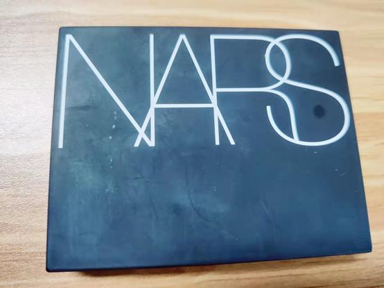 NARS粉饼断货王，究竟有多好用？