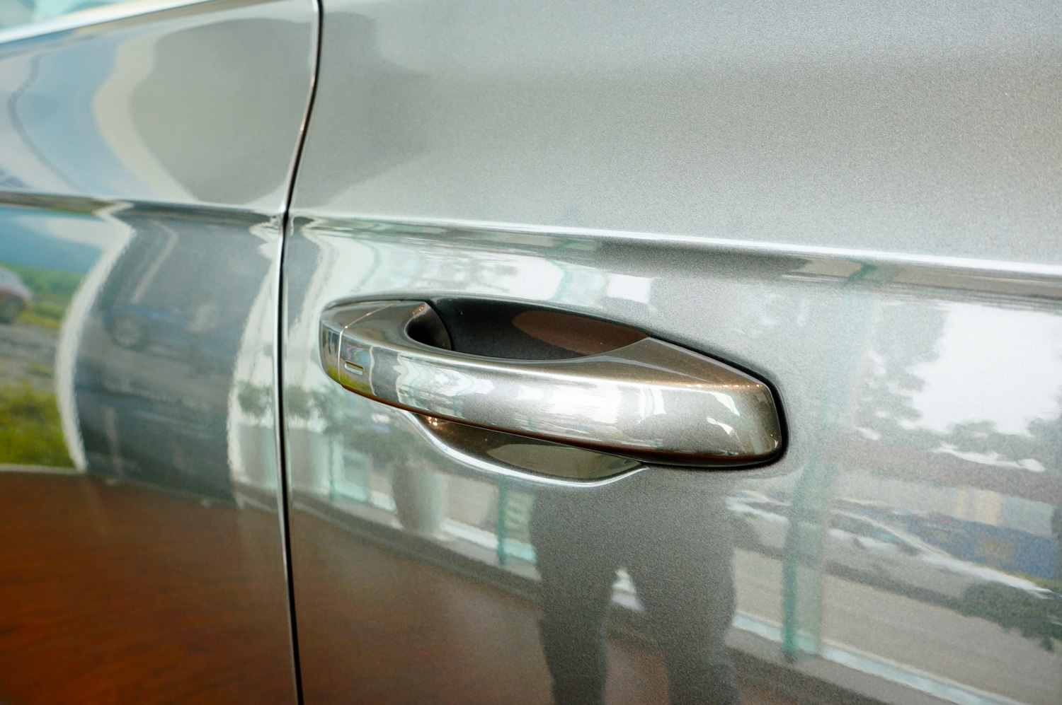 大众途锐2011款3.0tslhybrid,大众途锐新能源2021款ehybrid油耗