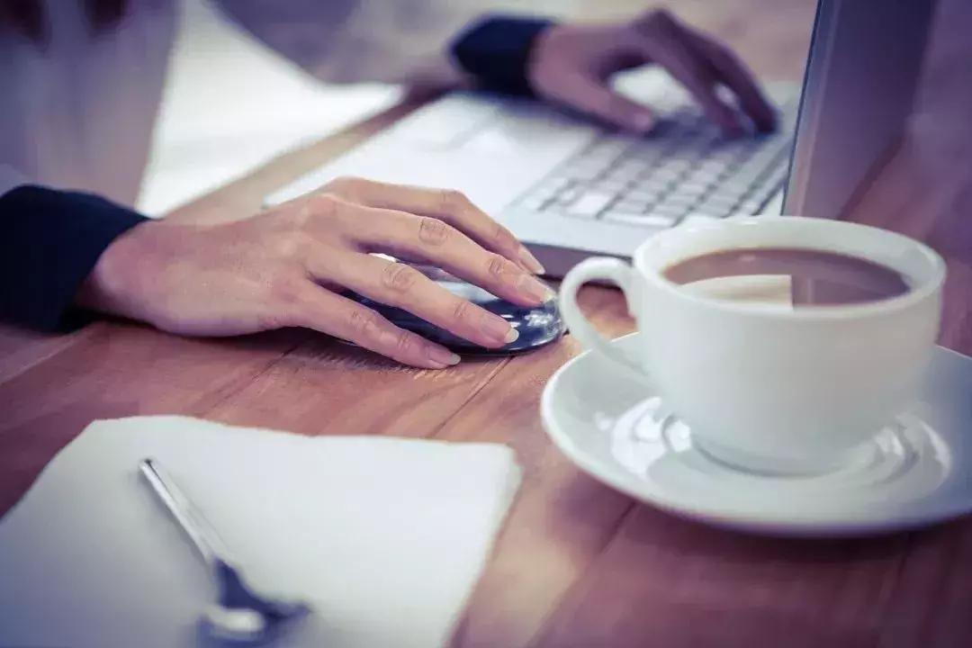 致敬每一位辛勤劳动者的话,致敬每一个努力奋斗的劳动者