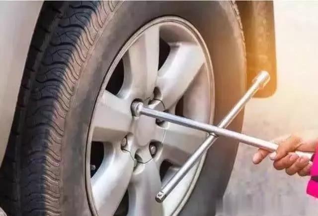 汽车保养四轮定位多少钱一次,四轮定位多久做一次一般多少钱