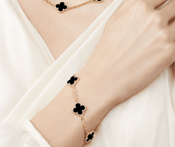 奢侈品牌情侣手链推荐,奢侈手链品牌排行榜