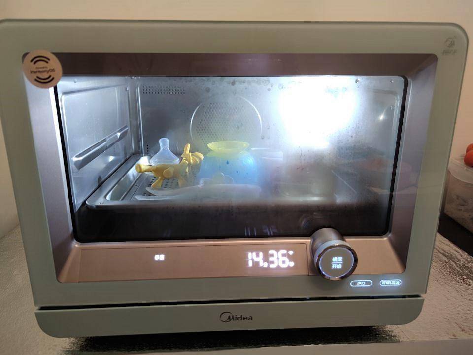 拯救二胎妈妈睡眠的厨电界新贵——一机多用的美的鸿蒙燃卡料理炉