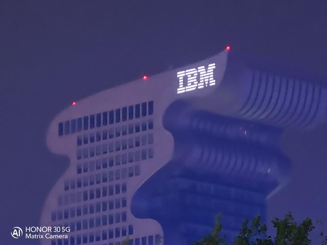 荣耀热门五款机型拍照对比：分别是Play4T/X10/30S/30/30Pro