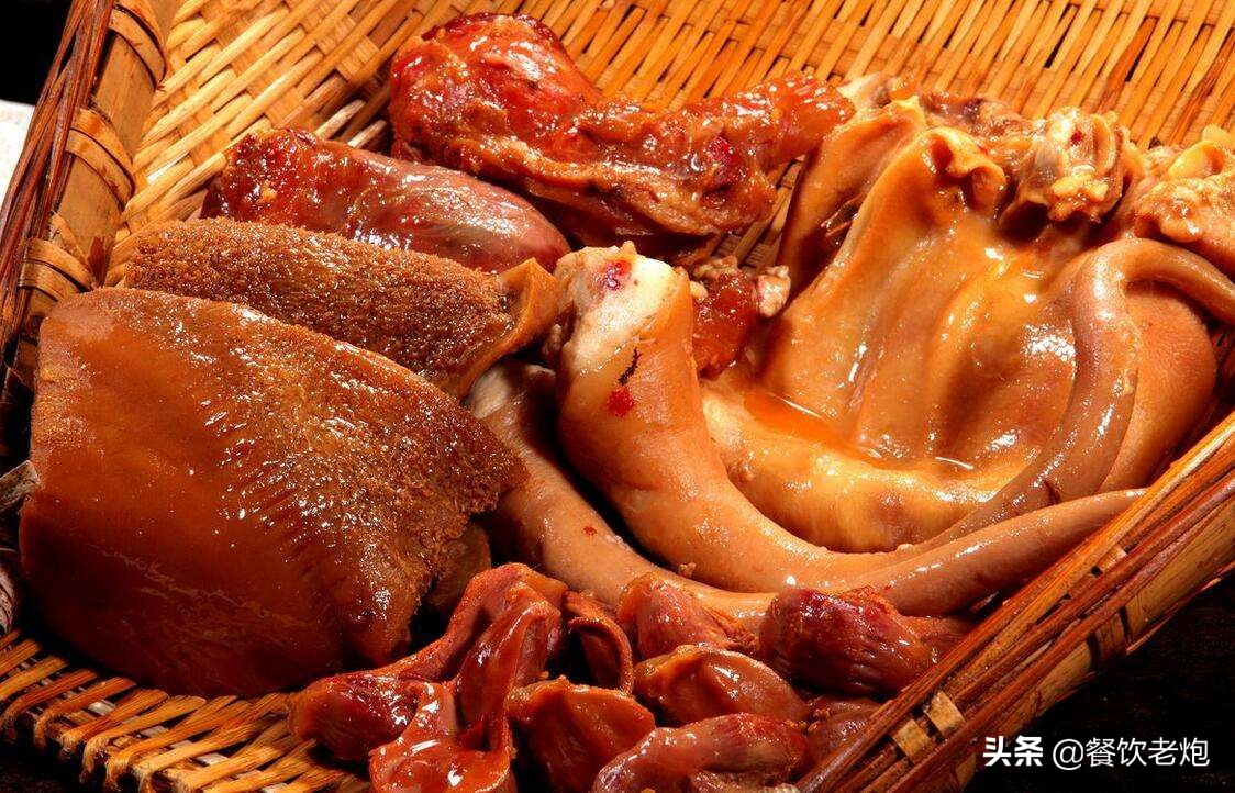 卤水发黑正常吗,卤水卤出来的东西发黑是什么原因