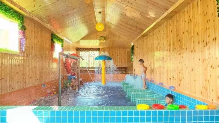 空中温泉酒店一日游,空中冰泉