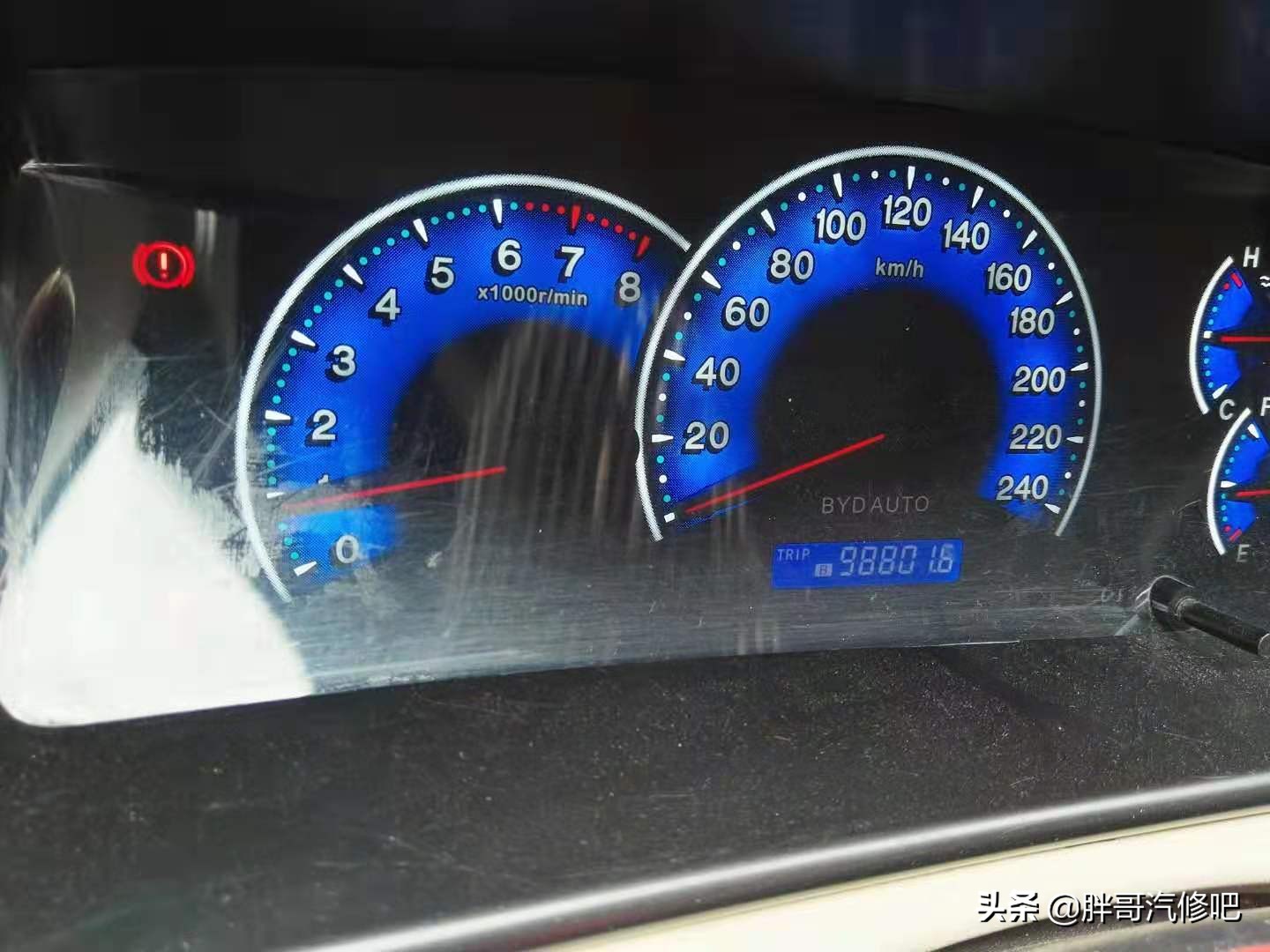 发动机曲轴通风阀在哪里,曲轴强制通风阀靠什么打开