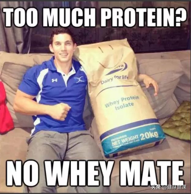 健身蛋白粉一定要偏湿润的好吗,新手健身喝什么样的增肌粉好