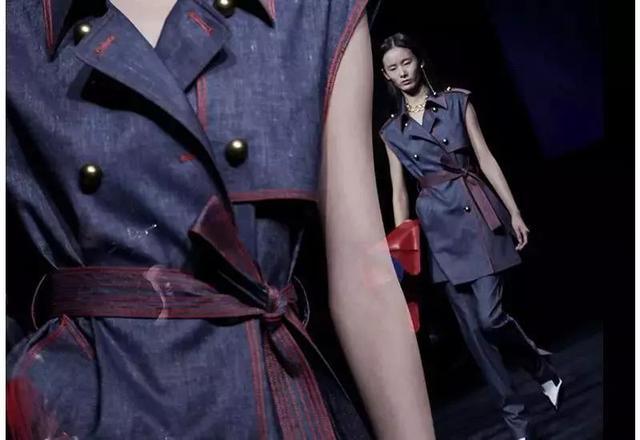 ep雅莹走秀2019,ep雅莹黑裙子