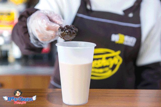 这是什么神仙超市？万象城的品质堪比五爱的价格！奶茶1元喝