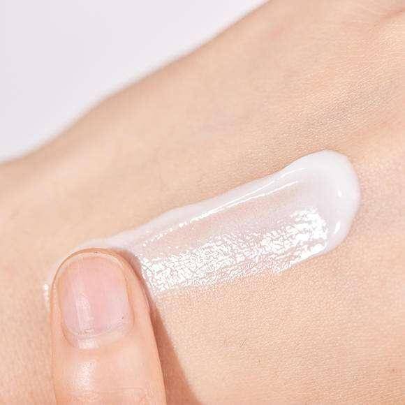 不畏秋老虎，通过保湿就能复活你的小脸蛋