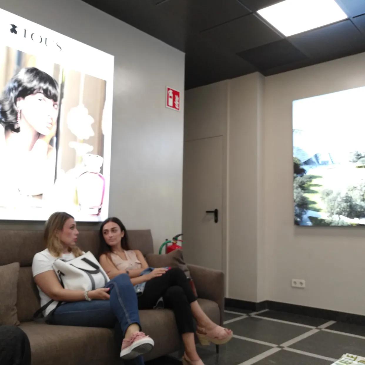 《西班牙某知名化妆品代购,本人亲历去HR赫莲娜公司面试