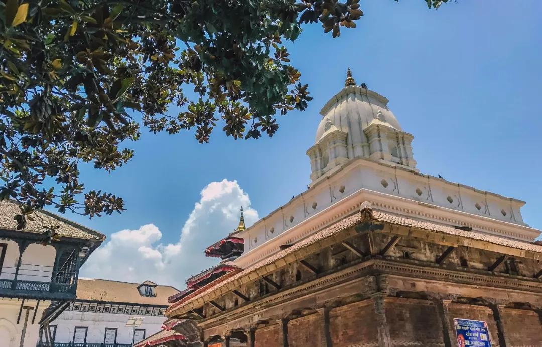 *局骗**和微笑,3000元带你体验双面尼泊尔