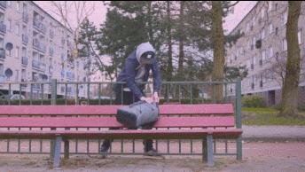 型男出街必备：刀割不入、风雨不侵，这款硬核背包丢大街都偷不走